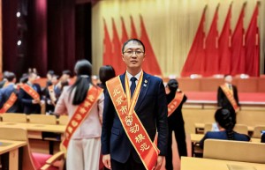 北京链家又一名经纪人荣获北京市劳动模范